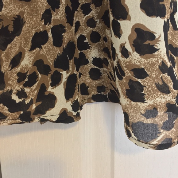 Vintage 80’s/90’s Open Front Leopard Print Blouse - Picture 5 of 10
